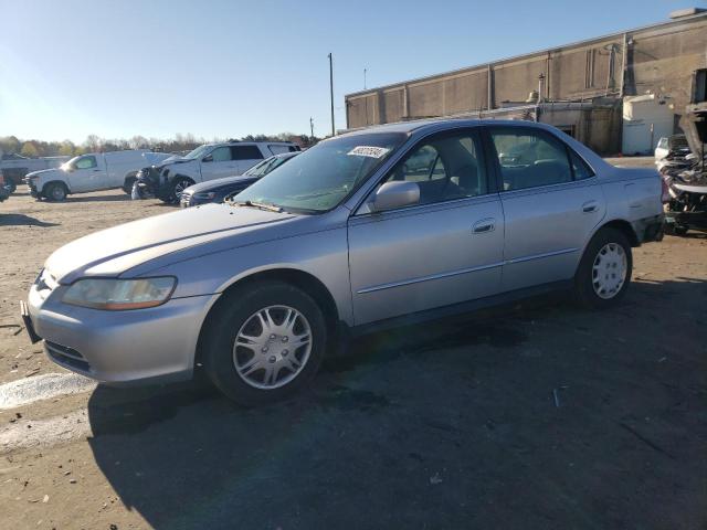 1HGCG56421A088918 - 2001 HONDA ACCORD LX SILVER photo 1