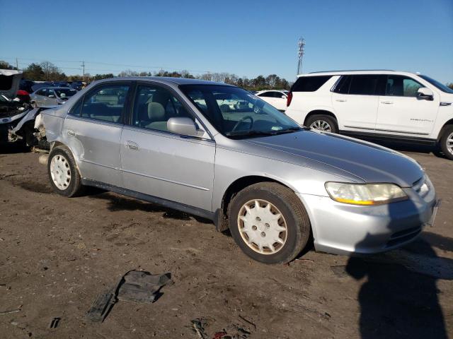 1HGCG56421A088918 - 2001 HONDA ACCORD LX SILVER photo 4