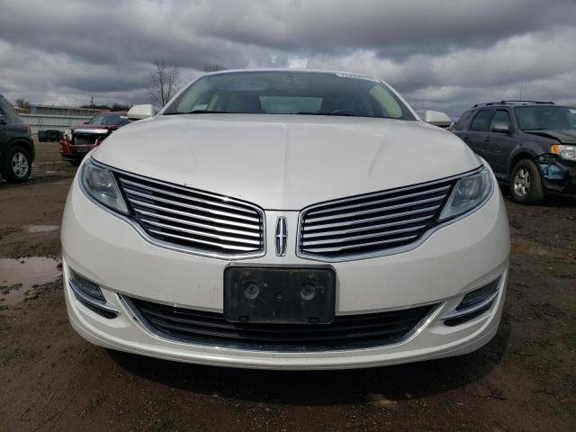 3LN6L2G97FR605896 - 2015 LINCOLN MKZ WHITE photo 5