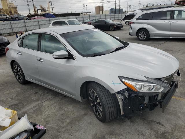 1N4AL3AP0JC173564 - 2018 NISSAN ALTIMA 2.5 SILVER photo 4