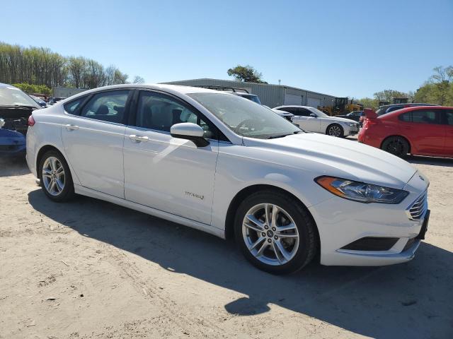 3FA6P0LU7JR148304 - 2018 FORD FUSION SE HYBRID WHITE photo 4