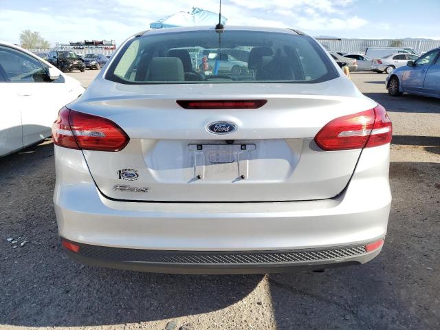 1FADP3E24HL211422 - 2017 FORD FOCUS S SILVER photo 6