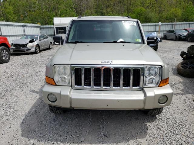 1J8HG48K48C188407 - 2008 JEEP COMMANDER SPORT BEIGE photo 5