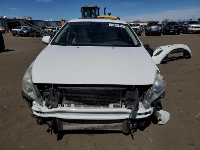 YV1902FH8B2005464 - 2011 VOLVO S60 T6 WHITE photo 5