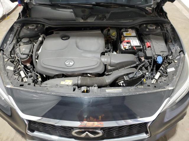 SJKCH5CR3JA044211 - 2018 INFINITI QX30 BASE Schwarz Foto 11