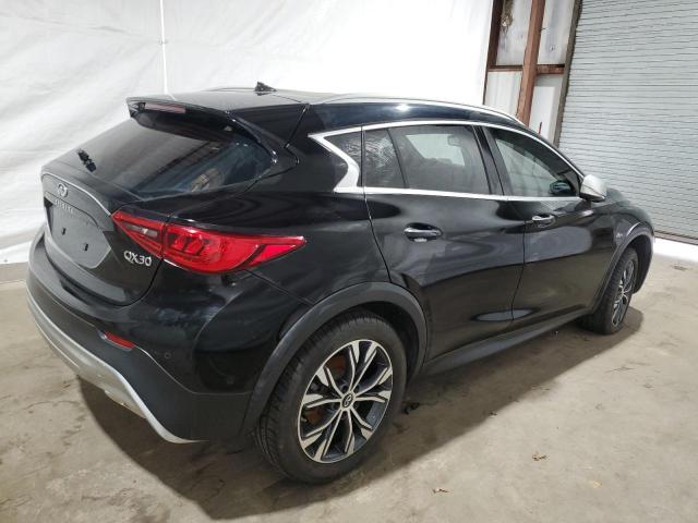 SJKCH5CR3JA044211 - 2018 INFINITI QX30 BASE Schwarz Foto 3