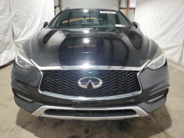 SJKCH5CR3JA044211 - 2018 INFINITI QX30 BASE Schwarz Foto 5