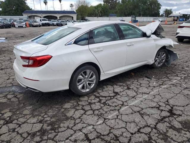 1HGCV1F17JA220818 - 2018 HONDA ACCORD LX WHITE photo 3