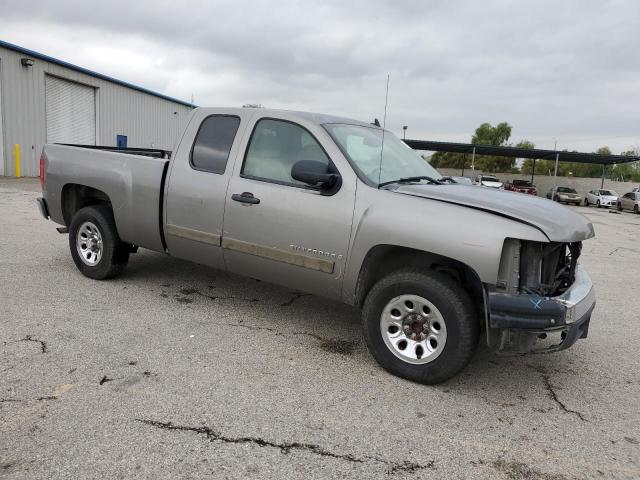 1GCEC19C17Z570448 - 2007 CHEVROLET SILVERADO C1500 GRAY photo 4