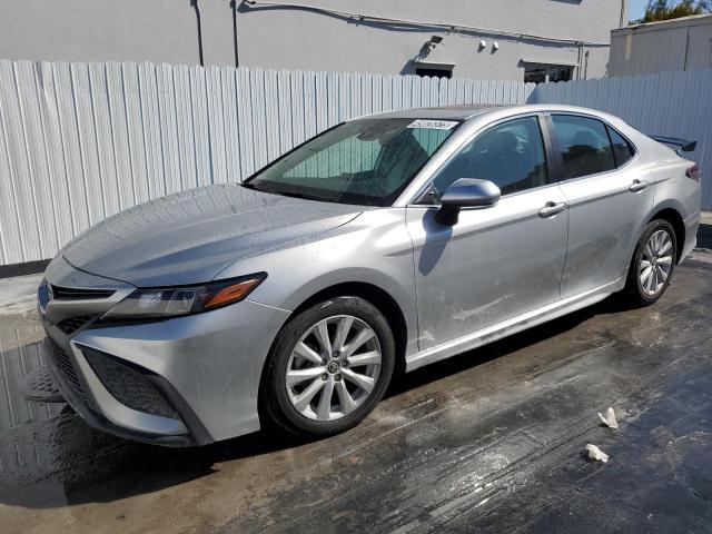 4T1S11AK1RU243314 - 2024 TOYOTA CAMRY SE NIGHT SHADE SILVER photo 1