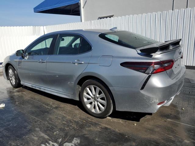 4T1S11AK1RU243314 - 2024 TOYOTA CAMRY SE NIGHT SHADE SILVER photo 2