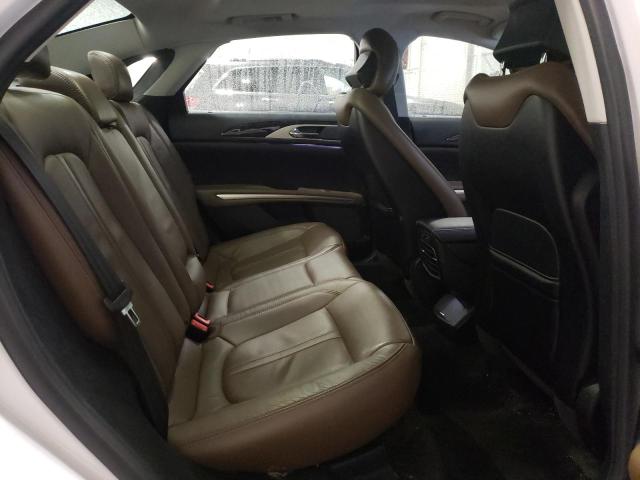 3LN6L2GK0GR630062 - 2016 LINCOLN MKZ WHITE photo 10