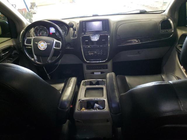 2A4RR8DG9BR780165 - 2011 CHRYSLER TOWN & COU TOURING L SILVER photo 8