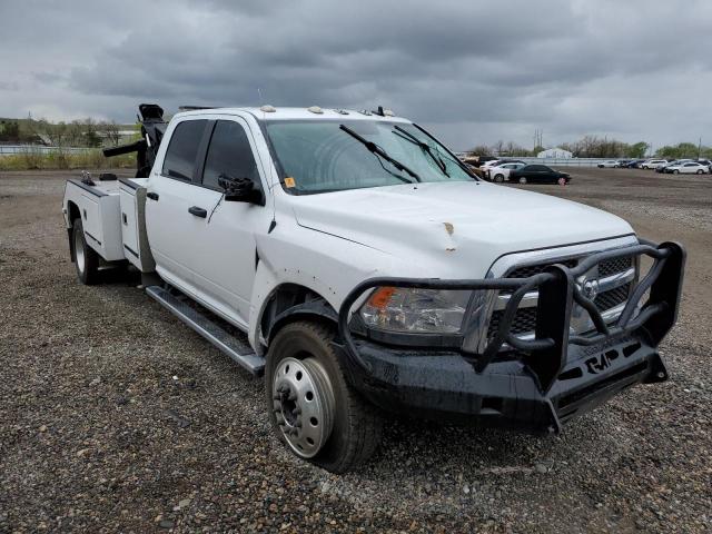 3C7WRNFL2GG278888 - 2016 RAM 5500 WHITE photo 4