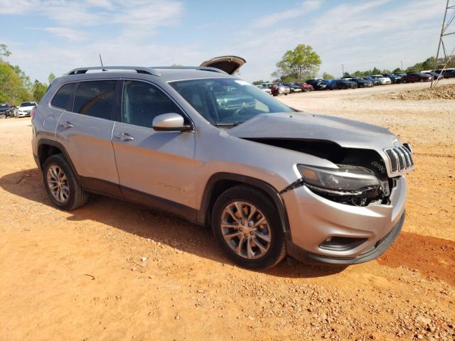 1C4PJLCX3KD110803 - 2019 JEEP CHEROKEE LATITUDE SILVER photo 4