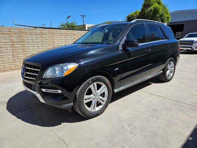 4JGDA2EB3CA092865 - 2012 MERCEDES-BENZ ML 350 BLUETEC BLACK photo 2