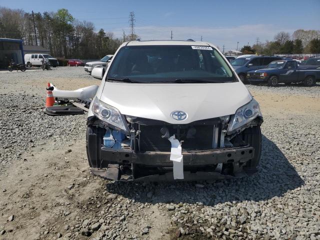 5TDYZ3DC6HS892648 - 2017 TOYOTA SIENNA XLE WHITE photo 5