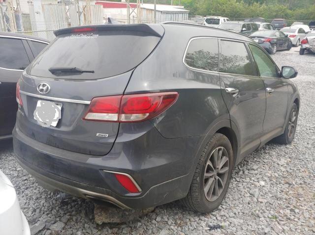 KM8SMDHFXHU224034 - 2017 HYUNDAI SANTA FE SE GRAY photo 4