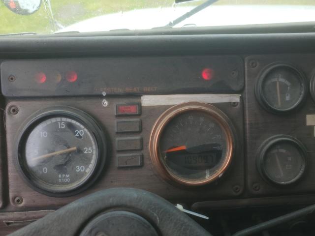 1FUW3MCA3YLF19384 - 2000 FREIGHTLINER MEDIUM CON FLD112 WHITE photo 8