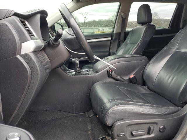 5TDKKRFH9FS068999 - 2015 TOYOTA HIGHLANDER XLE 银色 照片 7