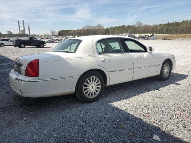 1LNHM81W84Y631378 - 2004 LINCOLN TOWN CAR EXECUTIVE Weiß Foto 3