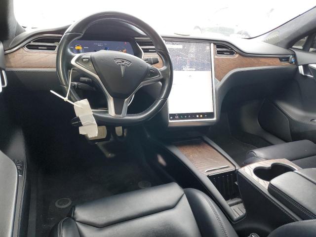 5YJSA1E21HF229824 - 2017 TESLA MODEL S შავი ფოტო 8