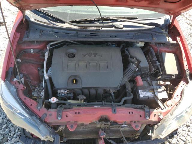 2T1BURHEXJC980779 - 2018 TOYOTA COROLLA L RED photo 11