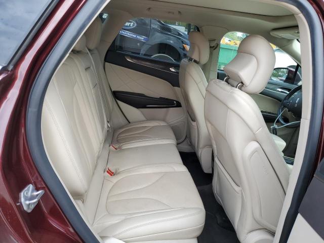 5LMCJ3C90KUL04133 - 2019 LINCOLN MKC RESERVE იასამნისფერი ფოტო 11