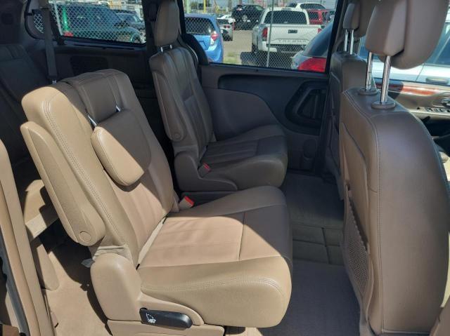 2C4RC1BG5ER359890 - 2014 CHRYSLER TOWN & COU TOURING GOLD photo 6