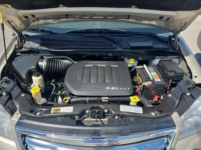 2C4RC1BG5ER359890 - 2014 CHRYSLER TOWN & COU TOURING GOLD photo 7