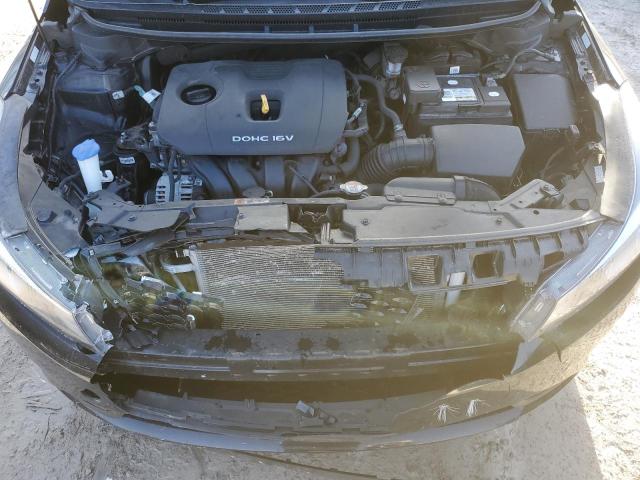 3KPFK4A7XHE092373 - 2017 KIA FORTE LX BLACK photo 11