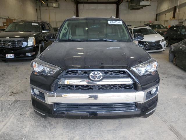 JTEBU5JR8J5563269 - 2018 TOYOTA 4RUNNER SR5/SR5 PREMIUM 黑色 照片 5