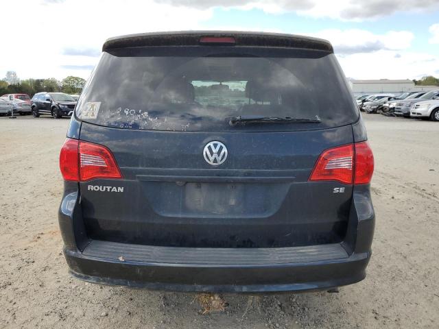 2C4RVABG5DR724898 - 2013 VOLKSWAGEN ROUTAN SE BLACK photo 6