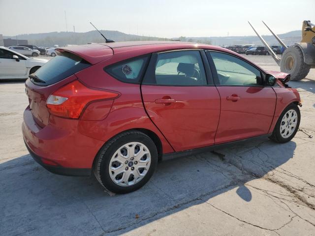 1FAHP3K29CL226903 - 2012 FORD FOCUS SE RED photo 3