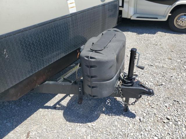 4YDT3352XHT411879 - 2017 PASSPORT TRAVELTRLR TWO TONE photo 8