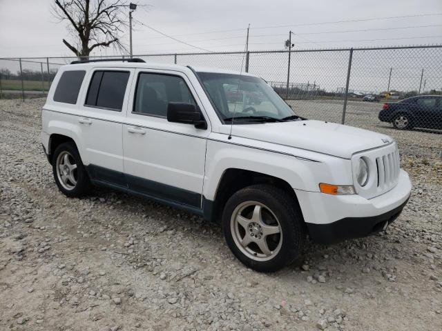 1J4NT1GA1BD271236 - 2011 JEEP PATRIOT SPORT WHITE photo 4