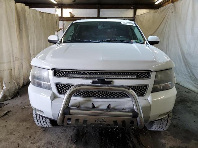 3GNTKFE31BG122028 - 2011 CHEVROLET AVALANCHE LT WHITE photo 5