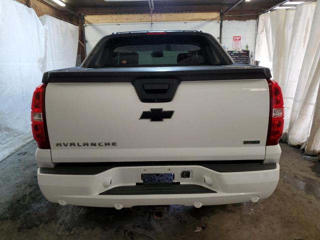 3GNTKFE31BG122028 - 2011 CHEVROLET AVALANCHE LT WHITE photo 6