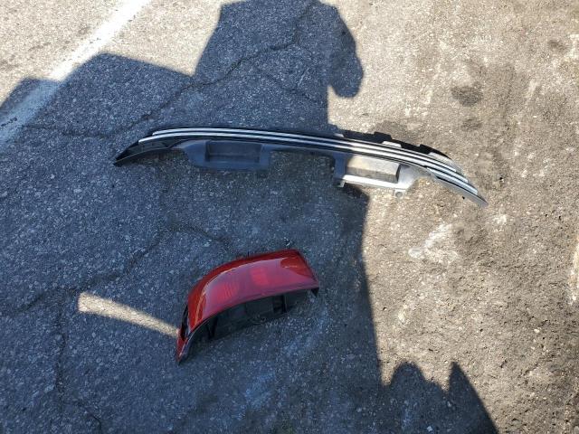 JH4DB7658YS004335 - 2000 ACURA INTEGRA LS SILVER photo 12