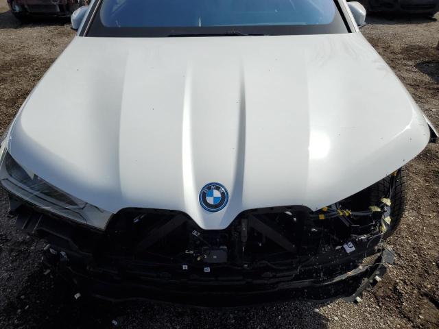 WB513CF03RCN60834 - 2024 BMW IX XDRIVE40 WHITE photo 12