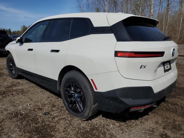 WB513CF03RCN60834 - 2024 BMW IX XDRIVE40 WHITE photo 2