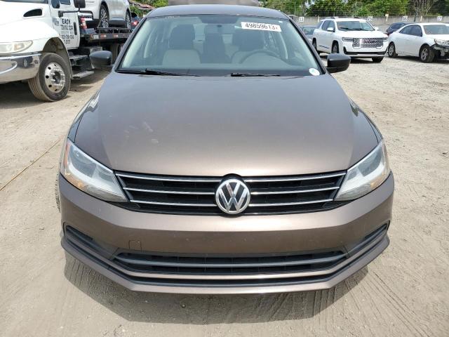 3VW2K7AJ2FM422373 - 2015 VOLKSWAGEN JETTA BASE بني صورة 5