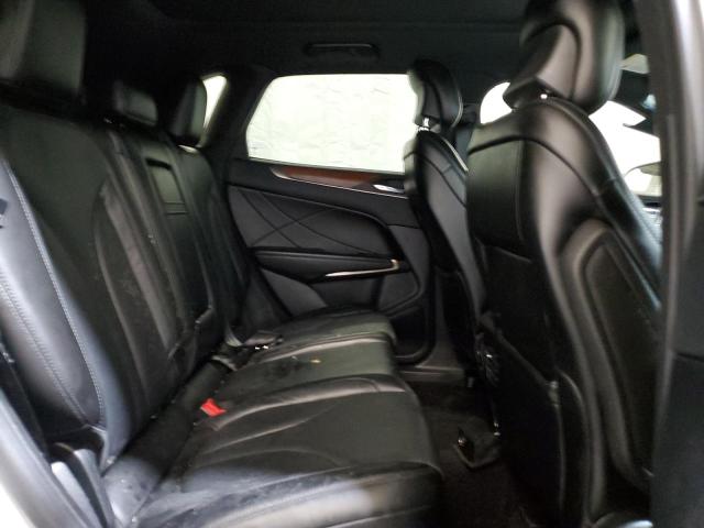 5LMCJ3D97JUL28636 - 2018 LINCOLN MKC RESERVE SILVER photo 11