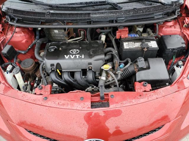 JTDBT923981235398 - 2008 TOYOTA YARIS RED photo 11