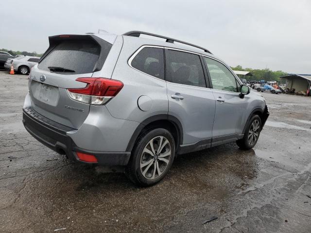 JF2SKAUC7KH470884 - 2019 SUBARU FORESTER LIMITED SILVER photo 3