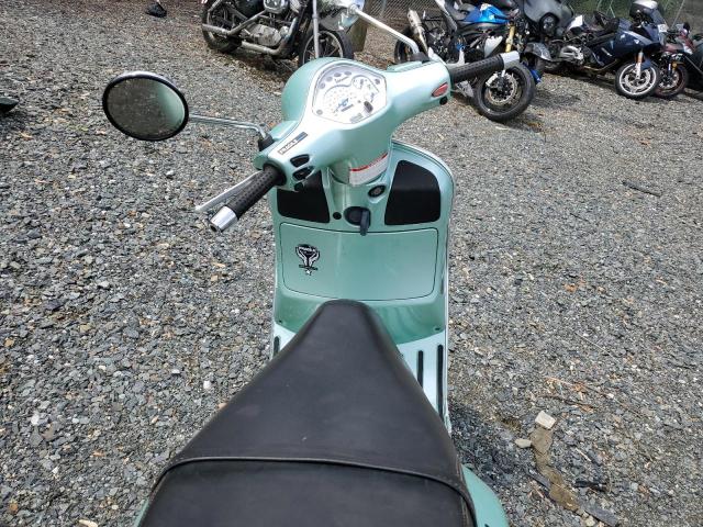 ZAPM319KX55002883 - 2005 VESPA GRANTURISM 200 TURQUOISE photo 5