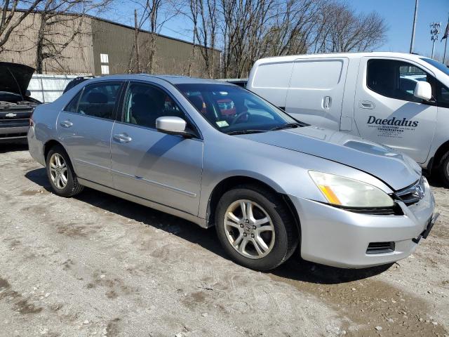 1HGCM56727A058278 - 2007 HONDA ACCORD EX SILVER photo 4