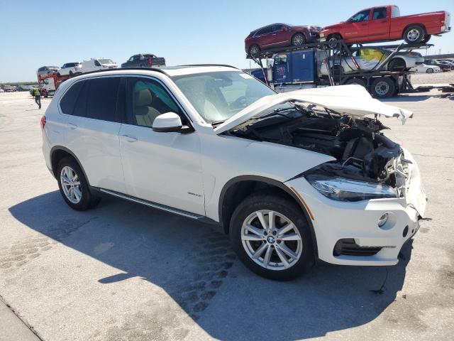 5UXKR0C51F0P10490 - 2015 BMW X5 XDRIVE35I WHITE photo 4