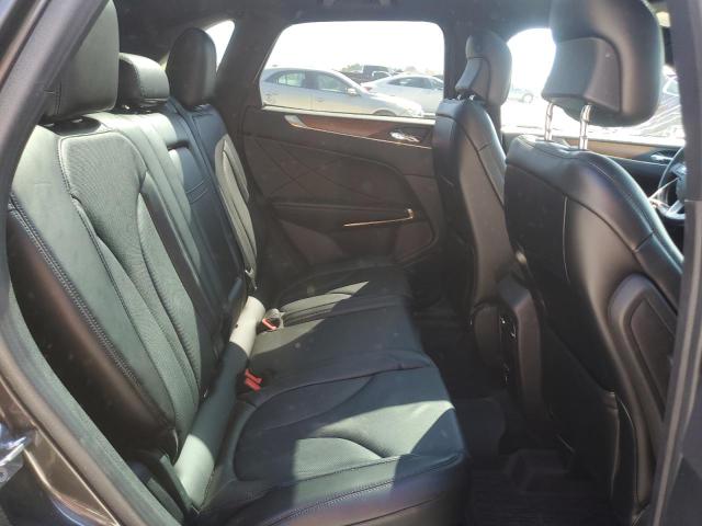 5LMCJ3C90HUL61408 - 2017 LINCOLN MKC RESERVE ნაცრისფერი ფოტო 11