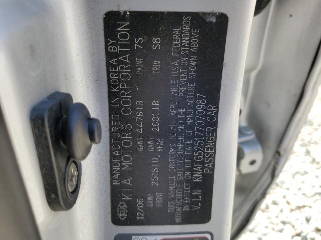 KNAFG525177070987 - 2007 KIA RONDO BASE SILVER photo 12